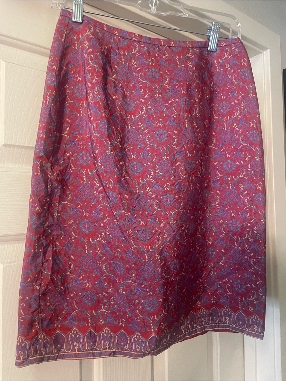 Old Navy Red Floral-Pattern Pencil Skirt